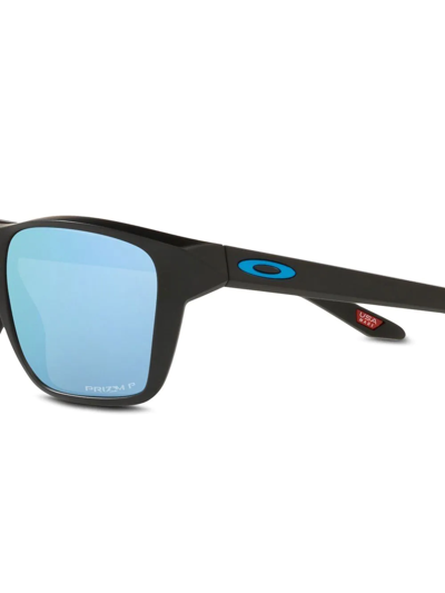 Shop Oakley Oo9448 Sylas Sunglasses In Schwarz