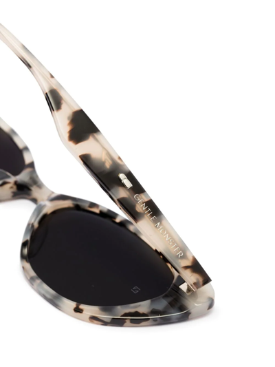 Shop Gentle Monster Crella Cat-eye Frame Sunglasses In Schwarz
