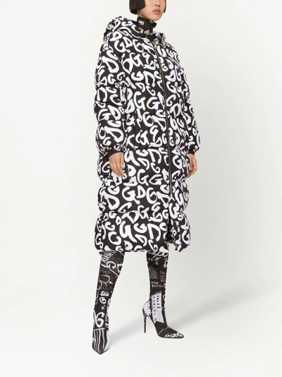Dolce & Gabbana Logo-print Hooded Zip-up Coat In Schwarz