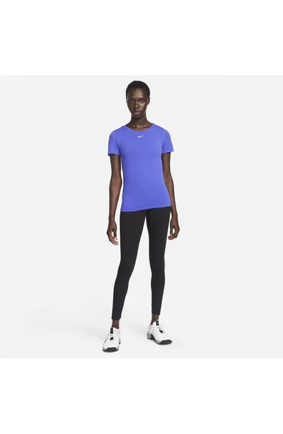 Shop Nike Dri-fit Advantage Seamless Tennis T-shirt In Lapis