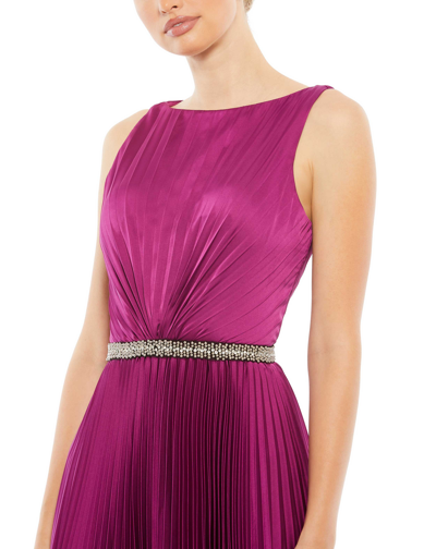 Mac Duggal Pleated Sleeveless Bateau Gown In Berry