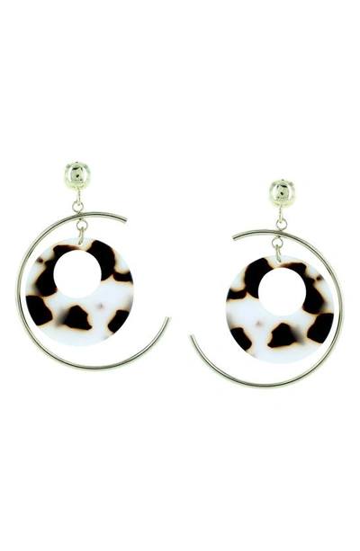 Olivia Welles Deena Hoop Resin Earrings In Burnished Gold / Clear