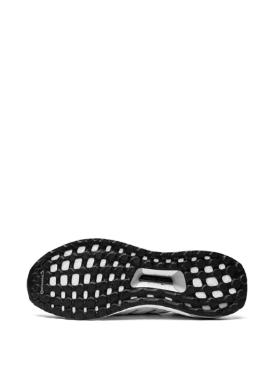 ULTRABOOST 4.0 DNA 运动鞋
