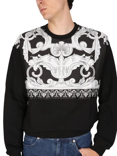 Shop Versace Sweatshirt With Baroque Print In Nero