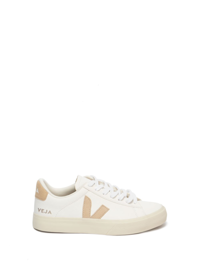 Shop Veja `campo` Sneakers In Bianco