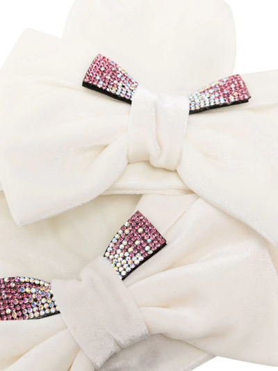 Shop Monnalisa Crystal-bow Knitted Gloves In White