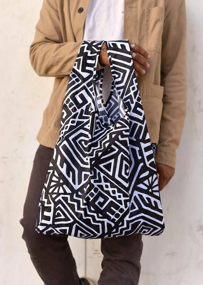 Shop Diop The Wasis Reusable Bag In Black