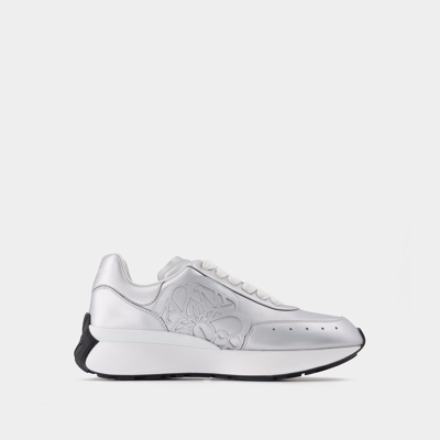 Shop Alexander Mcqueen Runner Sneakers In Multicolor