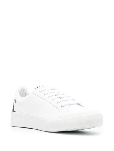 Shop Gcds Logo-print Leather Sneakers In Weiss