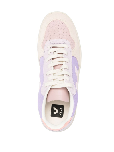 Shop Veja V-10 Colour-block Low Top Sneakers In Violett