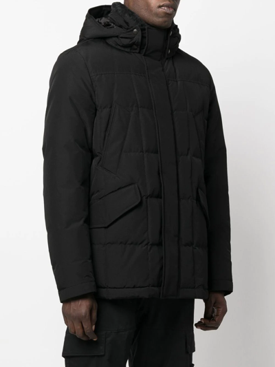 Woolrich Hooded Feather Down Coat In Schwarz