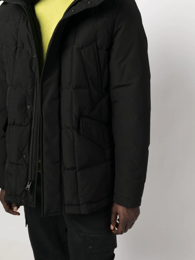 Woolrich Hooded Feather Down Coat In Schwarz
