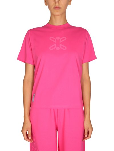 Shop Mcq By Alexander Mcqueen T-shirt With Logo In Fucsia