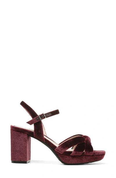 Lifestride Lucky Block Heel Platform Sandal In Pinot Noir