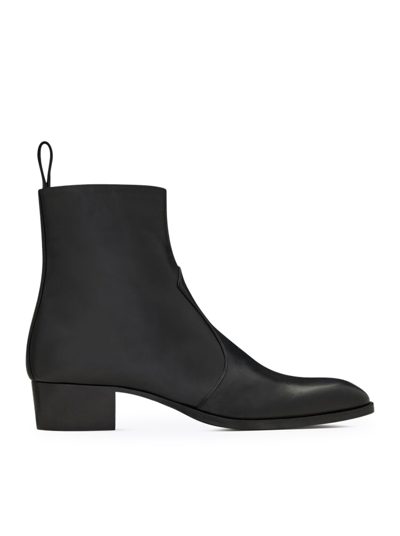 Shop Saint Laurent Wyatt Boots In Smooth Leather With Zip In Black