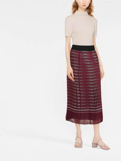 Shop Liu •jo Pleated Abstract-print Skirt In Pink