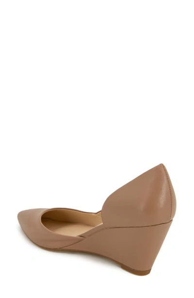 Reaction Kenneth Cole Eltinn Wedge Pump In Classic Tan