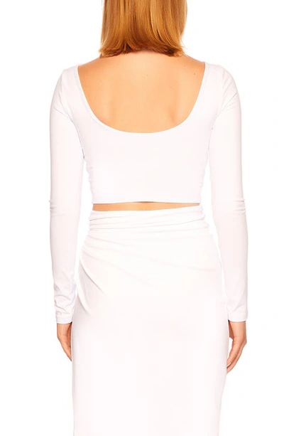 Susana Monaco Long-sleeve Scoop-back Crop Top In Sugar