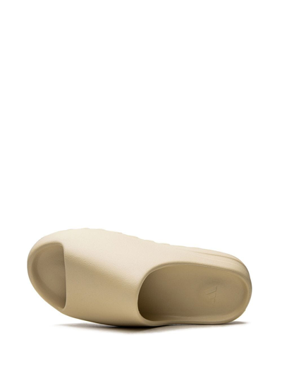 Adidas Originals Yeezy "bone (2022 Restock)" Slides In Brown