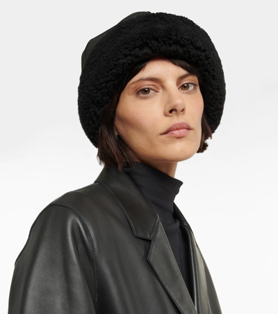 Shop Totême Shearling Hat In Black