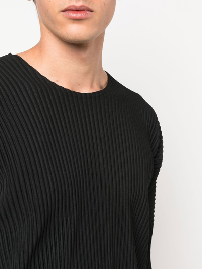Shop Issey Miyake Pleated-effect Long-sleeve Sweatshirt In Schwarz