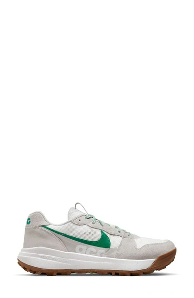 Nike Acg Lowcate "light Iron Ore/green" Sneakers In Light Iron Ore/ Malachite