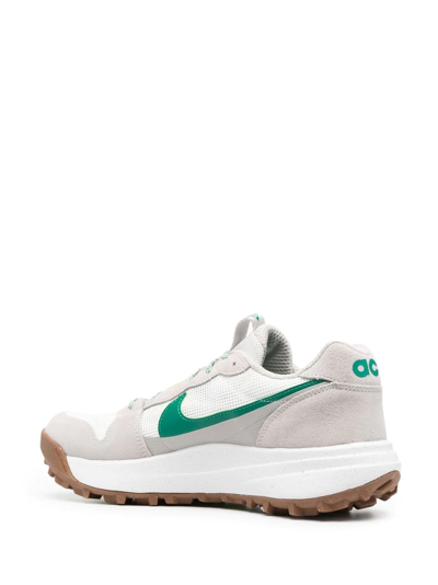 Nike Acg Lowcate "light Iron Ore/green" Sneakers In Grau