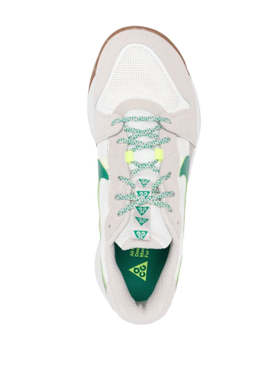 Nike Acg Lowcate "light Iron Ore/green" Sneakers In Grau