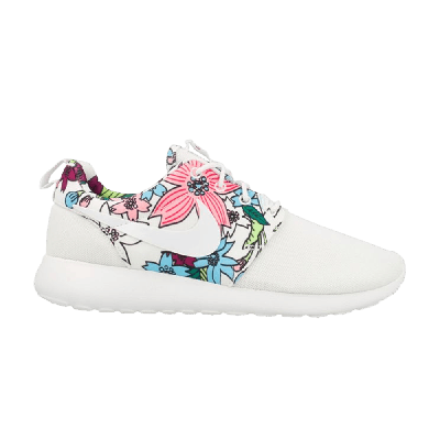 Pre-owned Nike Wmns Roshe One Print In White