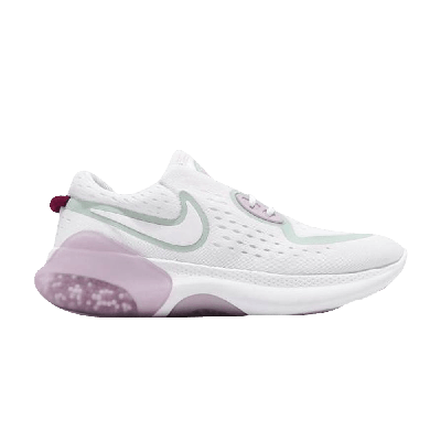 Pre-owned Nike Wmns Joyride Run 2 Pod 'valentines Day' In White