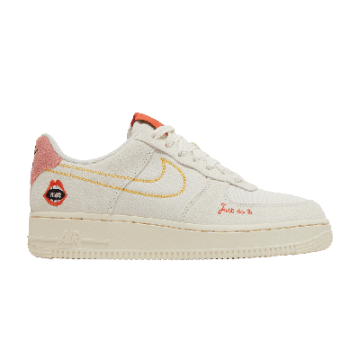 Pre-owned Nike Wmns Air Force 1 '07 'peace' In White