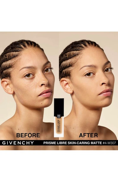 Shop Givenchy Prisme Libre Skin-caring Matte Foundation In 4-w307 Medium/warm Honey Tones