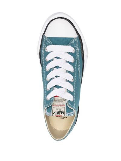 Miharayasuhiro Distressed-finish Low-top Sneakers In Blau