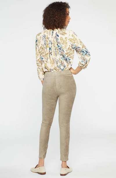 Nydj Faux Suede Leggings In Saddlewood
