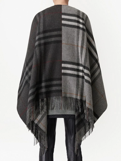 Burberry Contrast Check Cape In Grey
