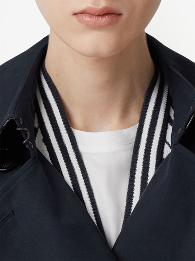 Burberry Chelsea Heritage Double-breasted Trench Coat In Blau
