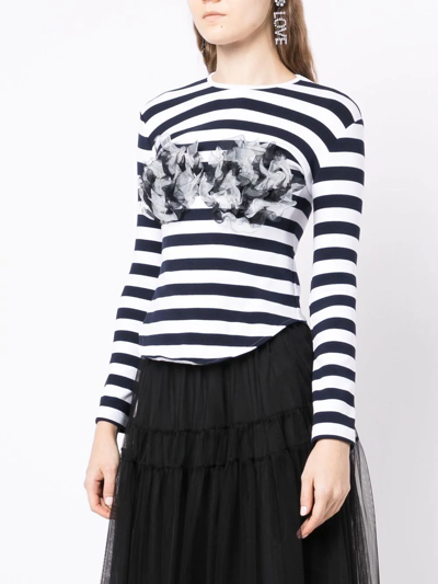 Pushbutton Ruffle Striped Top In Blau