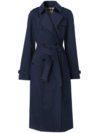 Shop Burberry Waterloo Heritage Trench Coat In Blau