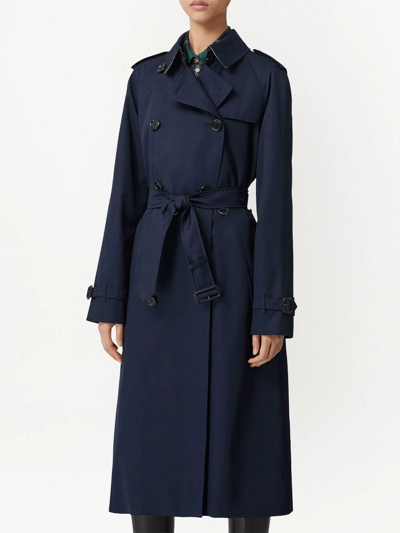 Burberry Long Waterloo Heritage Trench Coat In Blau