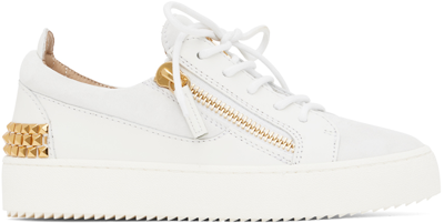 Shop Giuseppe Zanotti White Camoscio Sneakers In White/gold