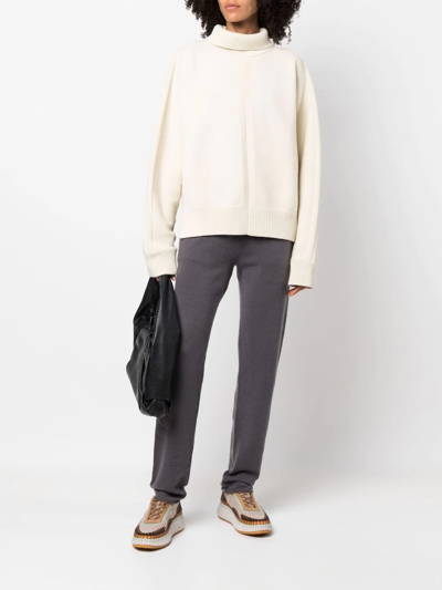 Shop Extreme Cashmere Straight-leg Knitted Track-pants In Grau