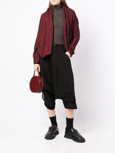 Shop Y's Asymmetric Cropped Trousers In Schwarz