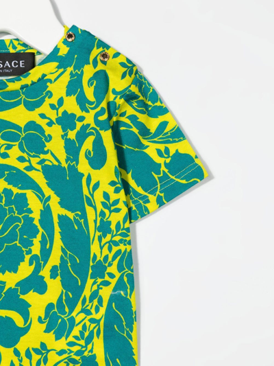 Shop Versace Baroque-print T-shirt In Yellow