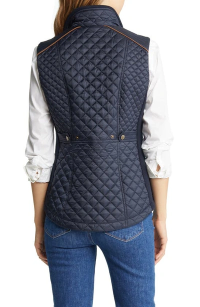Gallery Quilted Vest In Navy