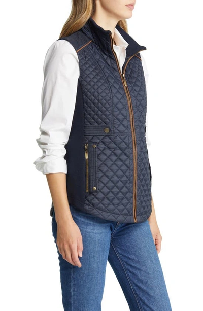 Gallery Quilted Vest In Navy