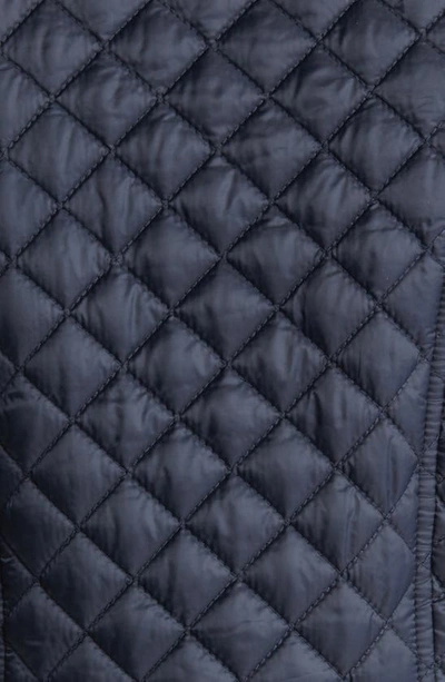Gallery Quilted Vest In Navy