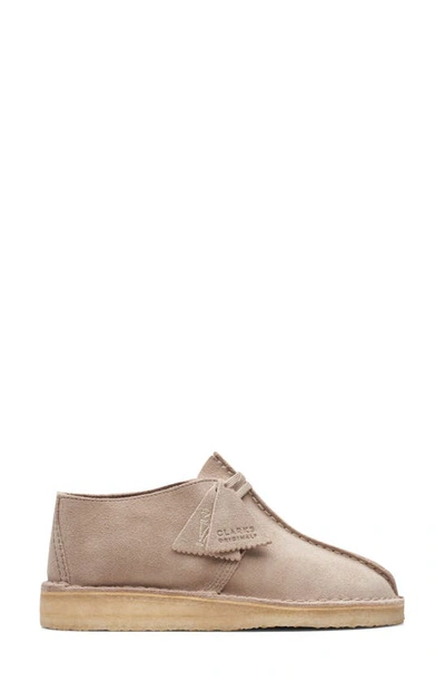 Clarks Desert Trek Boot In Sand Suede