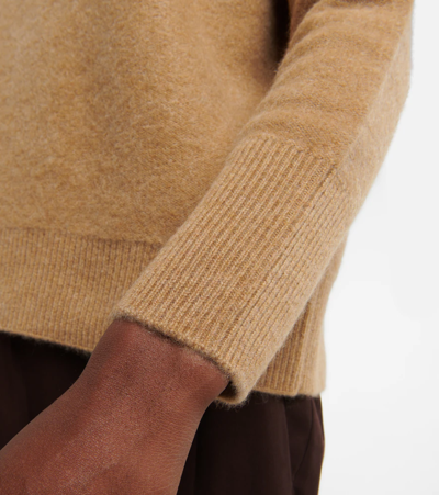 Shop Vince Cashmere Sweater In Sand Shell
