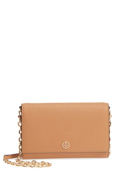 Shop Tory Burch Robinson Leather Wallet On A Chain In Cardamom / Royal Navy