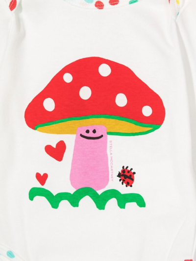 蘑菇图案连体衣